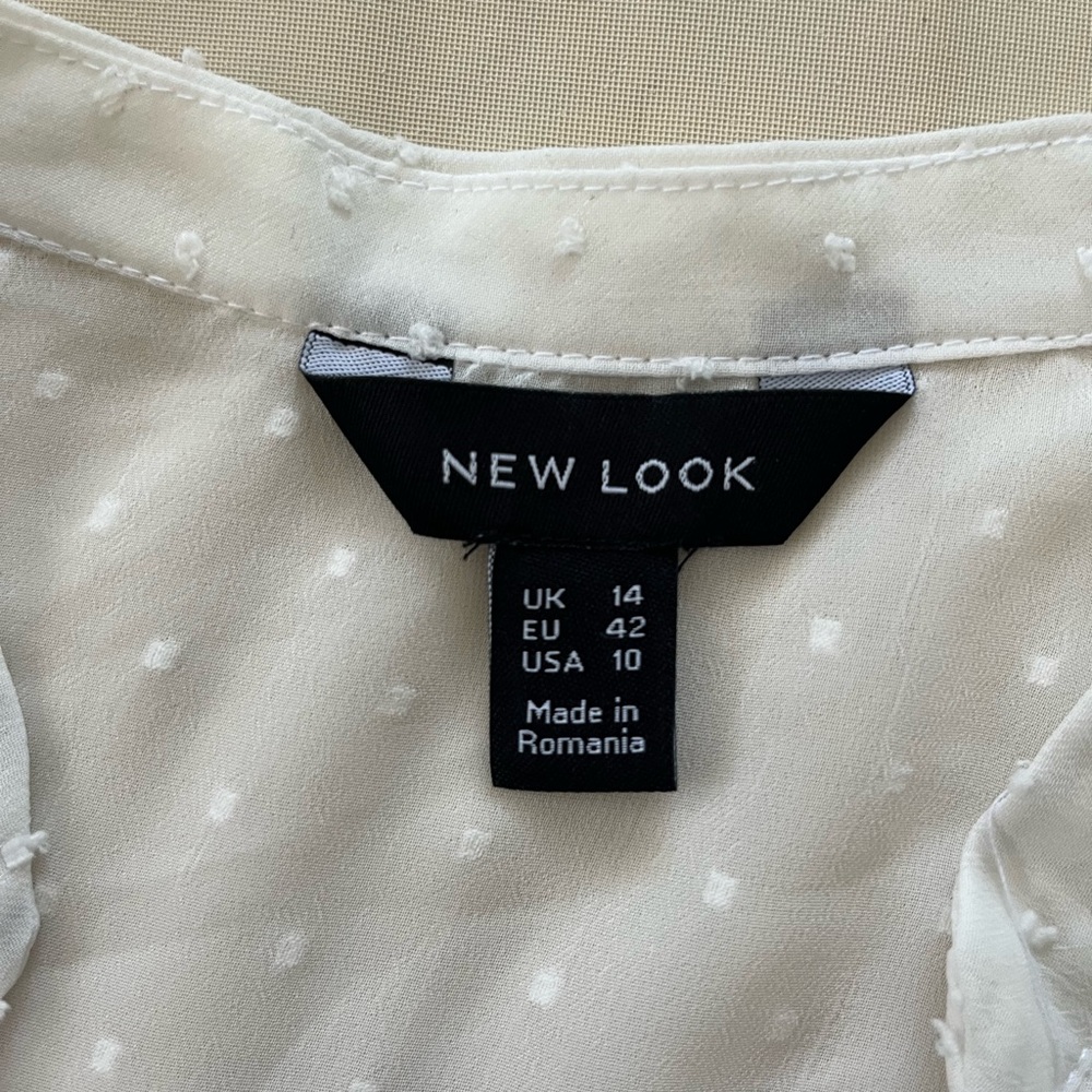 New Look White Ruffled Blouse - Picture 6 of 6